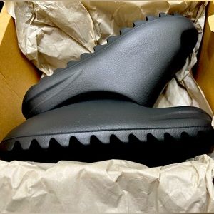 Yeezy Slides. Brand new size 5. 100% Authentic